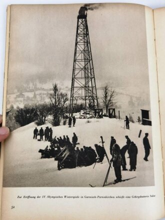 "Das Jahr IV, Mit 48 Kupferstichdrucktafeln" datiert 1937, DIN A4, 96 Seiten