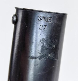 Seitengewehr M84/98 für K98 der Wehrmacht. Nummerngleiches Stück "S185" von 1937 . An zwei Stellen Rostansatz, sonst sehr guter Zustand, in dieser Qualität nicht zu finden