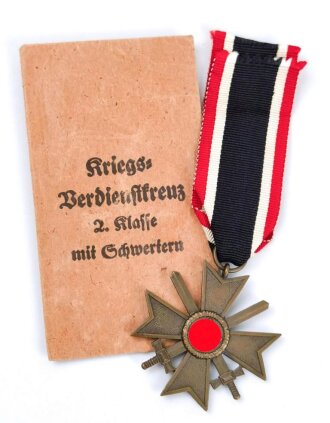 Kriegsverdienstkreuz 2.Klasse mit Schwertern, am Band. In...