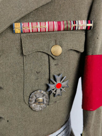 Reichsarbeitsdienst, Uniformrock mit Hose sowie Feldbinde des Obergeneralarbeitsführer Viktor Band.