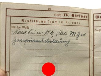 Wehrpaß Heer, eingestellt am 15.Mai 1939 bei "15.E. ( J. Pz.Abw.) Kp.I.R.35 Tübingen"