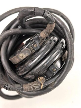 Doppelfernhörer f datiert 1940. Stecker fehlt, Kabel unrichtig ergänzt