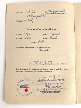 Personalbuch für Luftwaffenhelfer. Ausgestellt auf einen HJ Angehörigen aus Regensburg, Dienst bei schwere Heimatflakbatterie 206 ab 07/1943