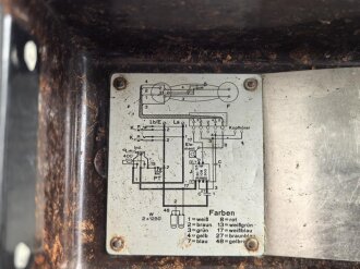Feldfernsprecher 33 Wehrmacht, datiert 1939, guter Gesamtzustand, Funktion nicht geprüft