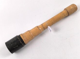 Exerzier Stielhandgranate Wehrmacht ( Holz mit eisernem Ring)