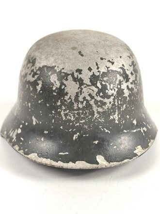 Miniaturhelm Wehrmacht, Originallack, so wohl bei Ferntrauungen verwendet um den nicht anwesenden Soldaten darzustellen. Aluminium, Originallack