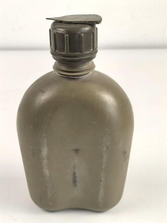 U.S. Army  1972 dated Canteen, well used