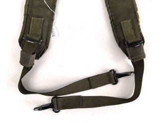 U.S. 1981 ? Suspenders, Individual equipment belt, LC-1....