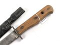 Kampfmesser / Stiefelmesser Wehrmacht. "Bowie" Klinge, Scheide Originallack