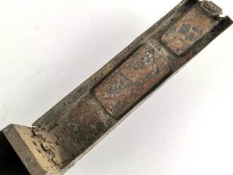 1.Weltkrieg Gurtkasten aus Metall für MG08 und 08/15. Originallack, ungereinigtes Stück