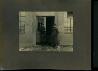 1. Weltkrieg, Fotoalbum mit 147 Fotos, meist im Ansichtskartenformat eines Angehörigen der Fliegertruppen , Französisch Flandern