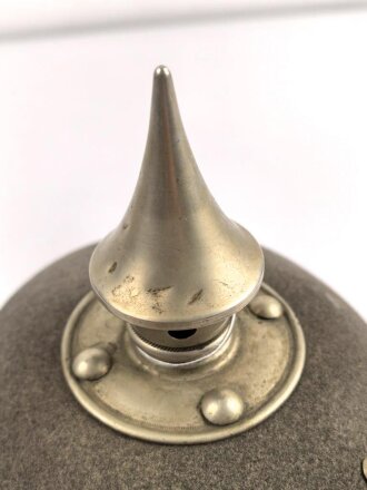 1. Weltkrieg Preussen, Pickelhaube für Mannschaften aus Filz. Guter Gesamtzustand, unvollständig