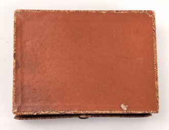 1.Weltkrieg, Aufbewahrungsschachtel für eine Ordenspange ? . Maße 9 x 12 x 2,5cm. " Weltkrieg 1914-1918"