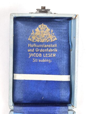 Bayern, Militär Verdienstkreuz 3.Klasse mit Schwertern, am Band, in zugehörigem Etui von Leser Straubing