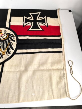 1.Weltkrieg Reichskriegsflagge 95 x 162cm, diverse Löcher, sonst guter Gesamtzustand