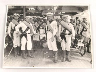 Kaiserreich, Foto "Die Artillerie des Landungskorps beim Exerzieren " 18 x 24cm