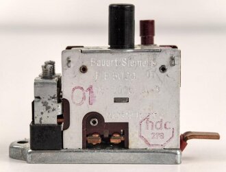 Luftwaffe Selbstschalter zur Sicherung der elektrischen Bordanlage gegen Überlastung und Kurzschluß. FL E 5000 01, ungebrauchtes Stück in der originalen Verpackung