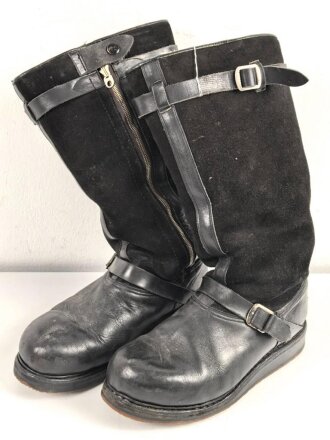 Paar Stiefel für fliegendes Personal ähnlich Deutsche Luftwaffe. Alter und Herkunft unbekannt, Sohlenlänge 32cm