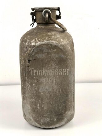 10 Liter Trinkwasserbehälter der Wehrmacht. Originallack