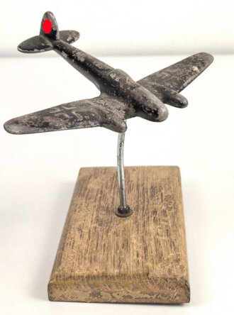 LuftwaffeTischdekoration, Flugzeug aus Metall, Flügelspannweite 18cm, Originallack, ungereinigt