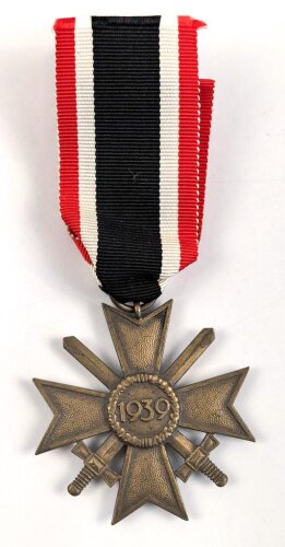 Kriegsverdienstkreuz 2. Klasse 1939 mit Schwertern, im...