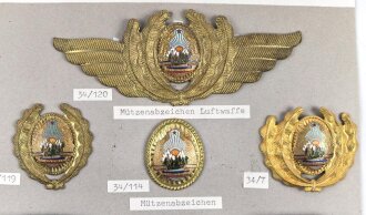 Rumänien Luftwaffe, Sammlung  Kragenspiegel und Schulterklappen der Fernmeldetruppen, auf Karton getackert