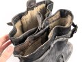 Luftwaffe, Paar Stiefel für fliegendes Personal. heizbare Ausführung. Ungereinigtes Paar, Innenfutter mottig. Originale Besohlung, Reissverschlüssen gängig, Sohlenlänge 30,5cm