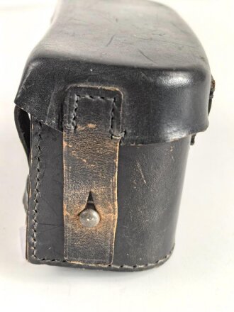 Koppeltasche für Sanitäter. Schwarzes Leder, datiert 1938