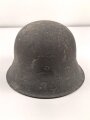 Heer, Stahlhelm Modell 1942, Hersteller NS 64. In allen Teilen Original, ungereinigter Scheunenfund