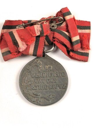 Preussen, Rot Kreuz Medaille 3.Klasse aus Kriegsmetall, an unrichtiger Öse und vermutlich neuzeitlicher Damenschleife