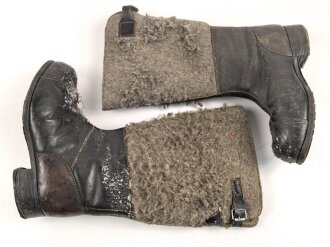 Paar Winterstiefel Wehrmacht. meiner Meinung nach von einer Katze als Kratzbaum missbraucht, sicherlich zu verbessern