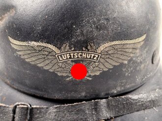 Stahlhelm Luftschutz, in allen Teilen originales Stück, ungereinigt