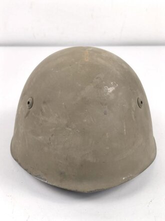 Italien, Stahlhelm Modell 1933. Getragenes Stück, Werksmäßig neu lackiert , dann eingelagert