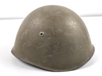 Italien, Stahlhelm Modell 1933. Originallack, wohl ungetragenes Stück, das Innenfutter mit Altersspuren