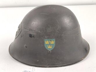 Schweden, Stahlhelm M21/26. Originallack, getragenes Stück