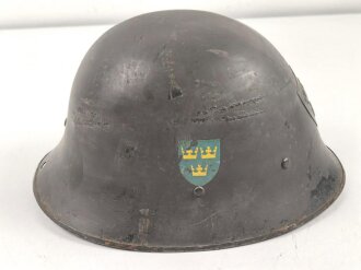 Schweden, Stahlhelm M21/26. Originallack, getragenes Stück