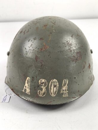 Portugal, Stahlhelm M40/63 für Fallschirmtruppen. Originallack, ungereinigtes Stück