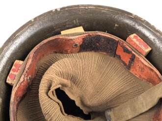 Großbritannien, Stahlhelm "Turtle " das Innenfutter datiert 1959, Originallack, ungereinigtes Stück