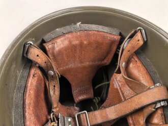 Schweiz, Stahlhelm M71 . Originallack, guter Gesamtzustand