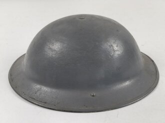 Großbritannien, Stahlhelm datiert 1941....