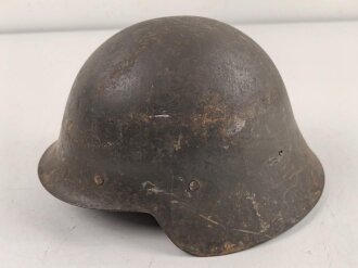 Spanien, Stahlhelm Modell 1926. Ungereinigtes Stück...