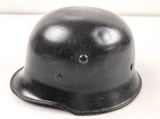 Feuerwehr III.Reich, Stahlhelm , überlackiertes Stück, Kopfgrösse 55