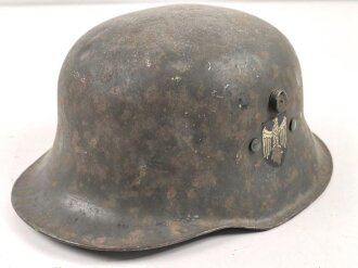 Stahlhelm für eine Kinderuniform . Originallack,...