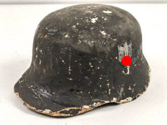 "Stahlhelm" für eine Kinderuniform . Gefertigt aus Pappe, Originallack, ungereinigt