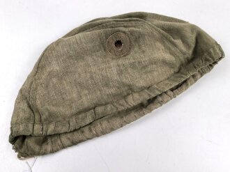 1. Weltkrieg Stahlhelm Tarnbezug, aussen gemessen etwa 78cm. neuzeitliche Sammleranfertigung. Einzelstück aus Sammlungsauflösung