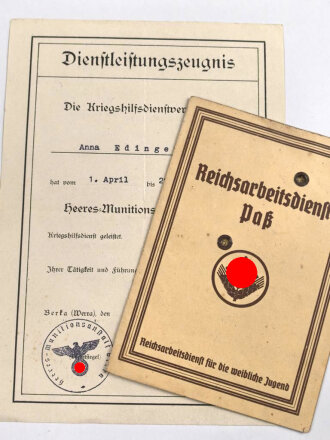 Reichsarbeitsdienst Paß einer Angehörigen aus Oberjeckenbach / Birkenfeld, dazu ein Dienstleistungzeugnis über Kriegshilfsdienst in der Heeres Munitionsanstalt Berka