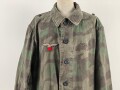 Tarnfeldbluse für Angehörige der Luftwaffe Felddivision , ältere Sammleranfertigung, Einzelstück aus Sammlungsauflösung, der Brustadler original.