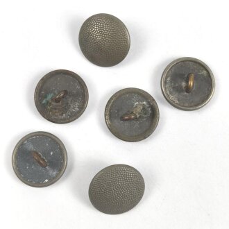 6 x Knopf für eine Feldbluse der Wehrmacht, frühe Buntmetallstücke,  je 19mm, getragen