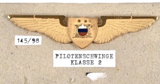 Slowenien, Sammlung Abzeichen Luftwaffe, teils auf Karton geklebt