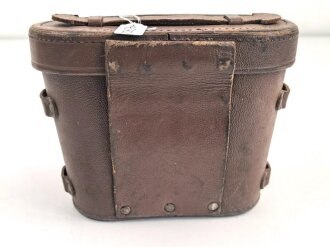 U.S. WWII Case, Carrying M17. Used, outside good condition, inside uncleaned